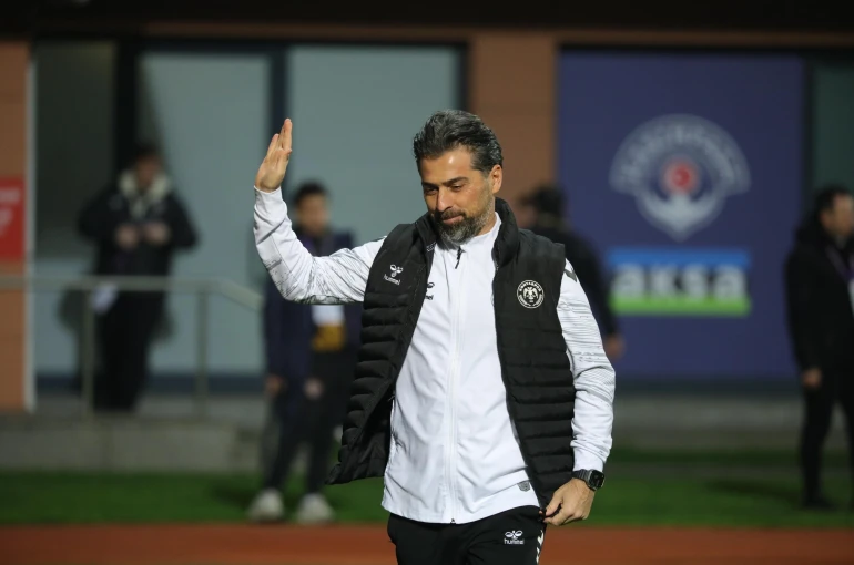 İlhan Palut: Mücadele gücü yüksek bir maç oldu