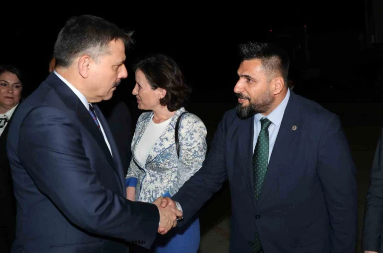 İçişleri Bakanı Çiftçi KKTC’de