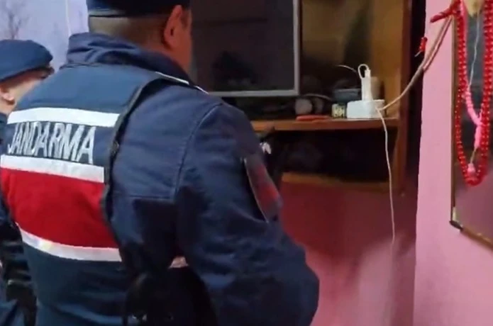 İçişleri Bakanlığı: "Düzenlenen operasyonlarda 394 milyon lira hesap hareketi bulunan 65 şüpheli yakalandı"