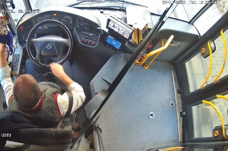 İETT kaptanından Öğretmenler Günü’nde duygusal jest 