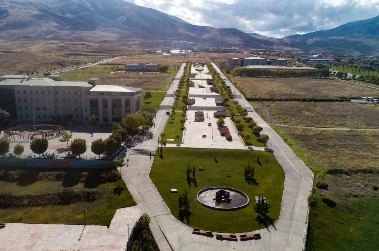 Iğdır Üniversitesi’nde baz istasyonu yeri ihaleye çıkıyor 