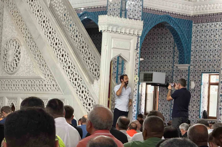 Iğdır’da Cuma hutbesi işaret diliyle de anlatıldı