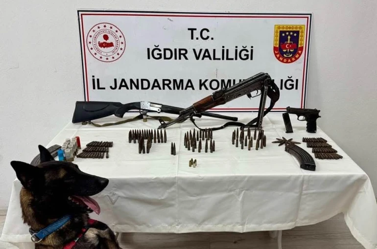 Iğdır’da Jandarmadan silah kaçakçılığı operasyonu 