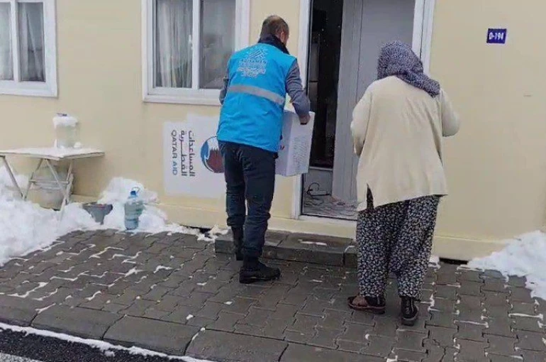 İhtiyaç malzemeleri evlere teslim ediliyor 