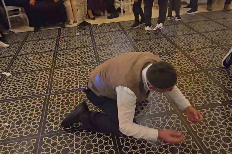 İhtiyar delikanlılar pistte gençlere taş çıkardı