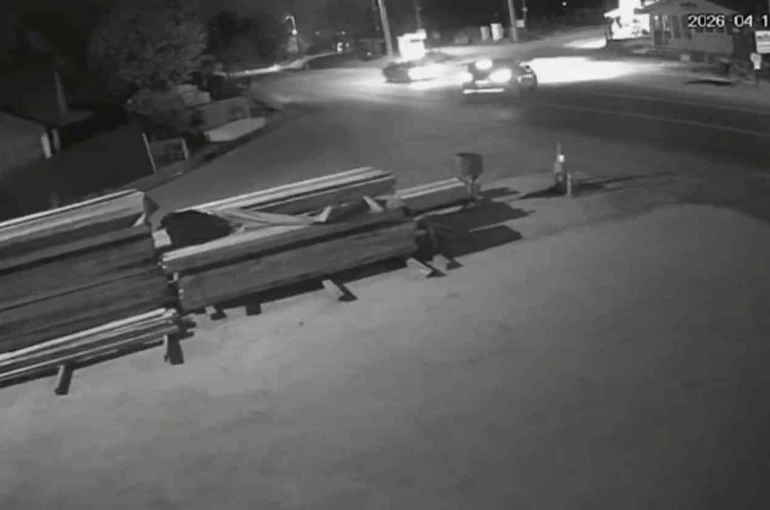 İki otomobilin çarpıştığı kazada 5 kişi yaralandı 