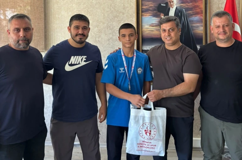 İl Müdürü Öztürk’ten Türkiye Şampiyonu Yaman’a kutlama