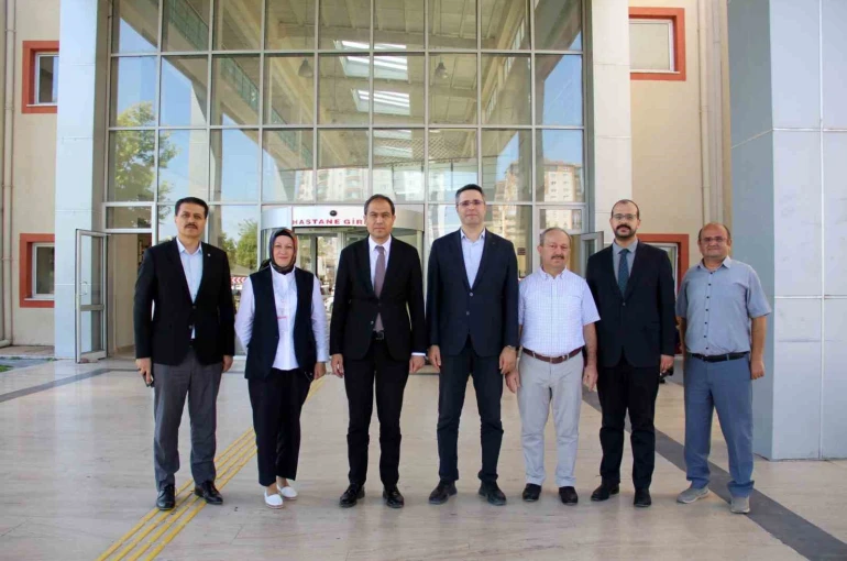 İl Sağlık Müdürü Erşan’dan Emel-Mehmet Tarman Kadın Doğum ve Kadın Hastalıkları Kliniği’ne ziyaret