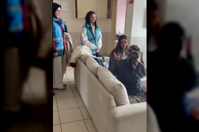 İlmek ilmek sevgi: Gençlerden yaşlılara yürek ısıtan hediye 