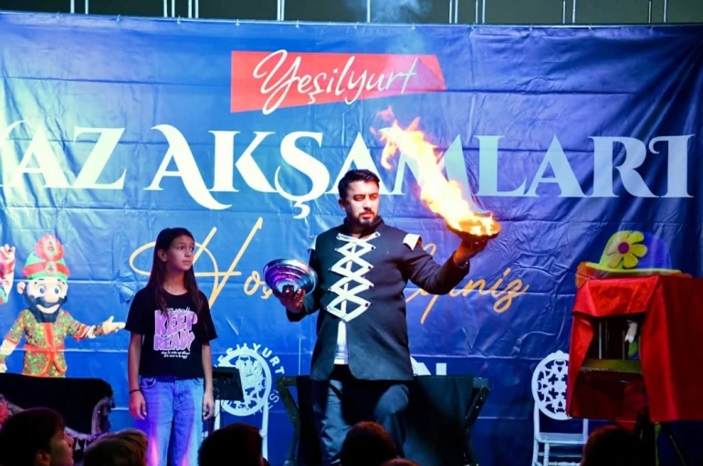 İlyas Mahallesi’nde ’Yeşilyurt Yaz Akşamları’ coşkusu yaşandı