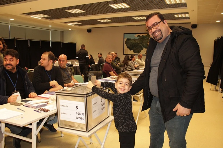 İMO Bursa’da Serdar Atilla Erdem güven tazeledi