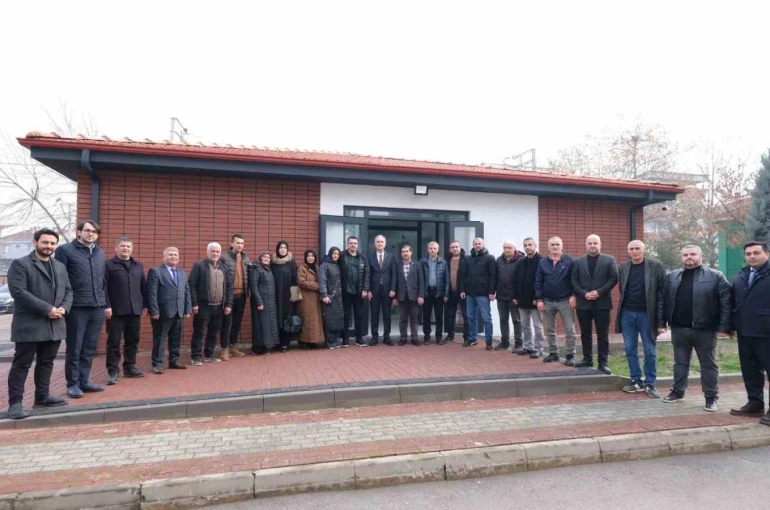 İnegöl Belediyesi’nin tahsis ettiği arsa üzerine hayırsever Ali İpek’in yaptırdığı Aile Sağlığı Merkezinde sona gelindi 