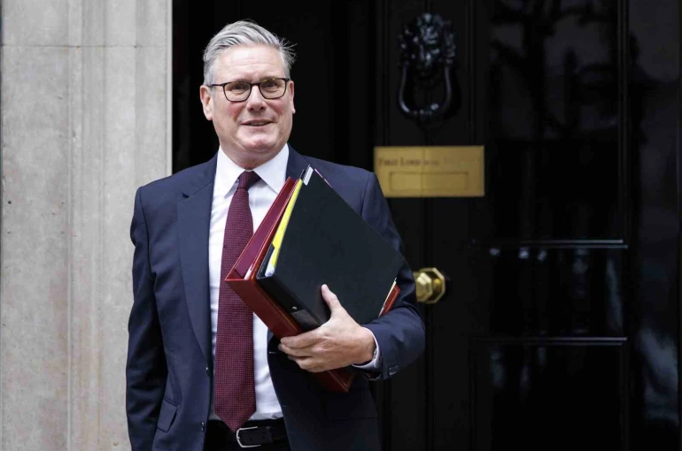 İngiltere’de Başbakan Yardımcısı’nın istifası sonrası kabine değişikliğine gidildi 