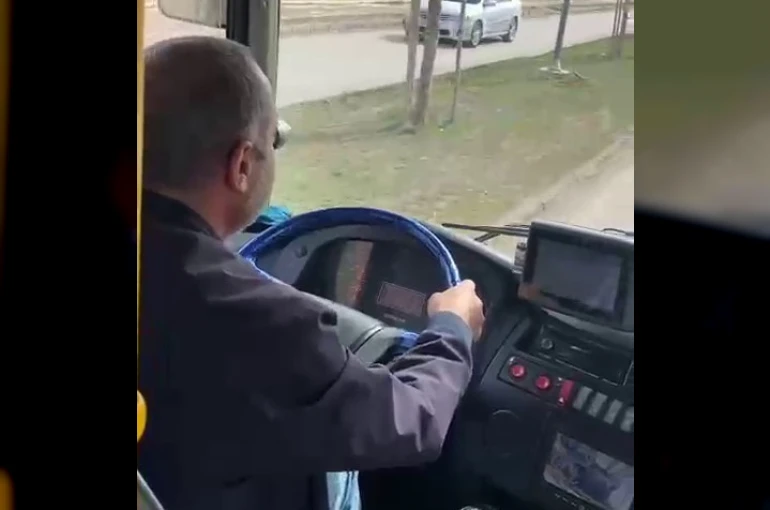 İnsanlık ölmemiş dedirtti: Erzurumlu şoförden öğrenciye büyük jest 