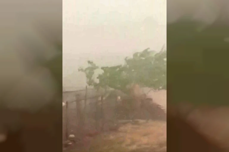 İpsala’da dolu ve sağanak yağış etkili oldu 