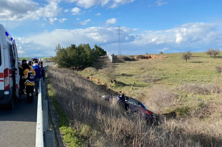 İpsala’da trafik kazasın: 1’i çocuk 3 yaralı 