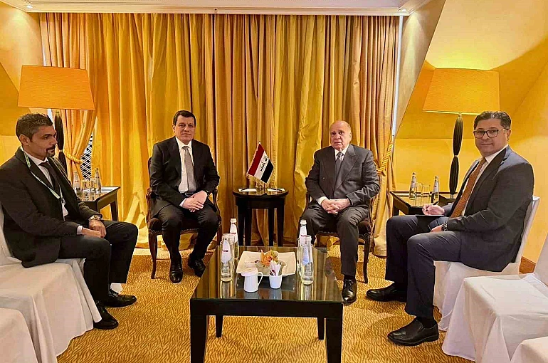 Irak Dışişleri Bakanı Hüseyin, SDG elebaşı Abdi ile görüştü