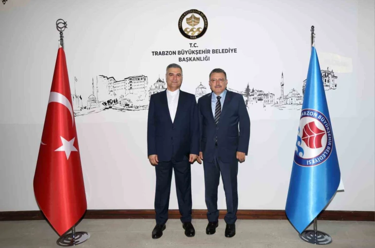 İran’ın yeni Trabzon Başkonsolosu Khosravi göreve başladı