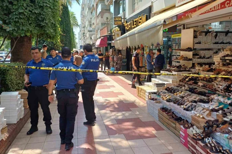 İş yerinde silahla vurulan esnaf hayatını kaybetti