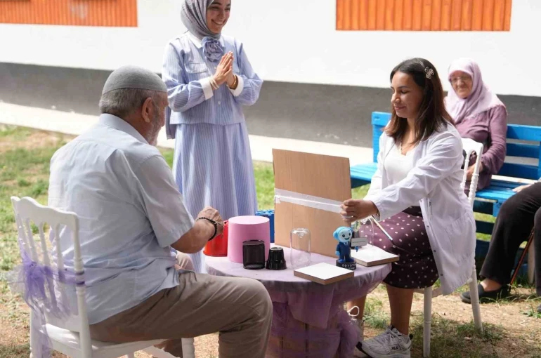 İşitme sağlığı için Alzheimer Merkezi’nde özel etkinlik