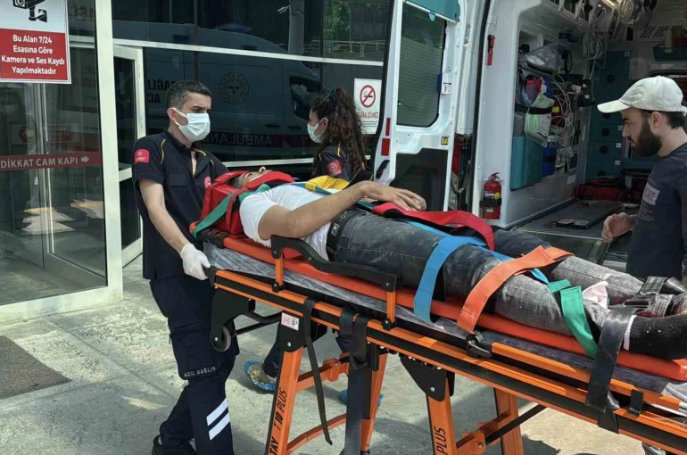 İskeleden düşen yabancı uyruklu işçi yaralandı 