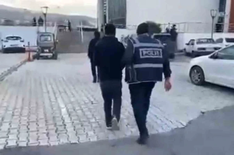 İskenderun’da çeşitli suçlardan aranan şahıs tutuklandı 
