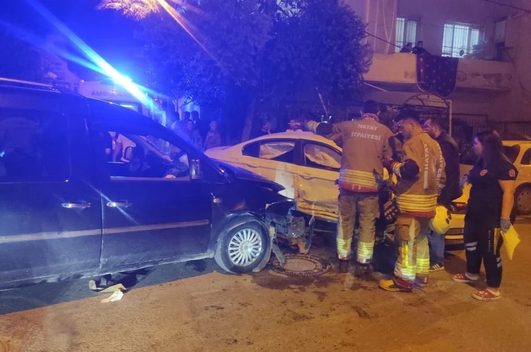 İskenderun’da trafik kazası: 4 yaralı 