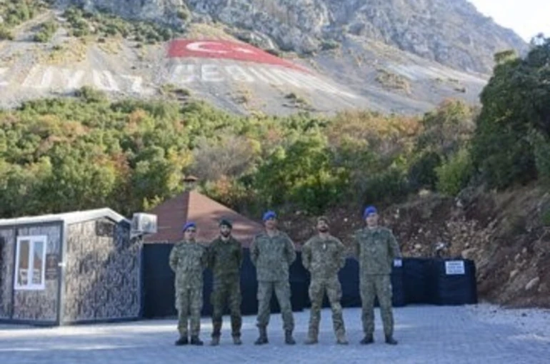 İspanya Silahlı Kuvvetleri heyeti, Dağ, Komando Okulu ve Eğitim Merkezi Komutanlığını ziyaret etti 