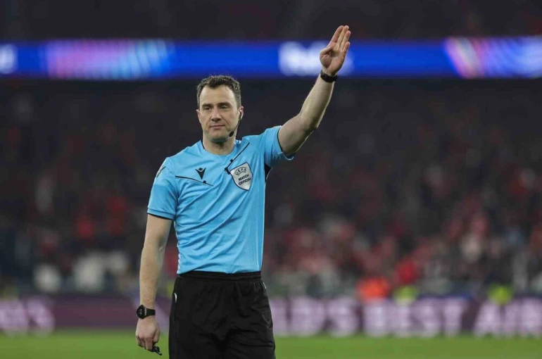 İspanya - Türkiye maçını Felix Zwayer yönetecek 