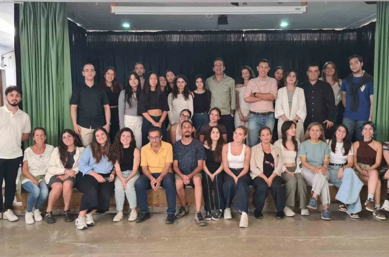 İspanya’daki dağ köyü için tasarım yaptılar 