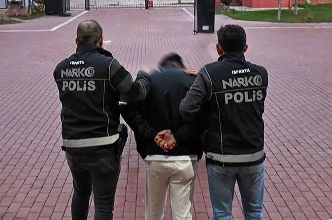 Isparta’da 12 yıl 6 ay hapis cezası bulunan şahıs yakalandı 
