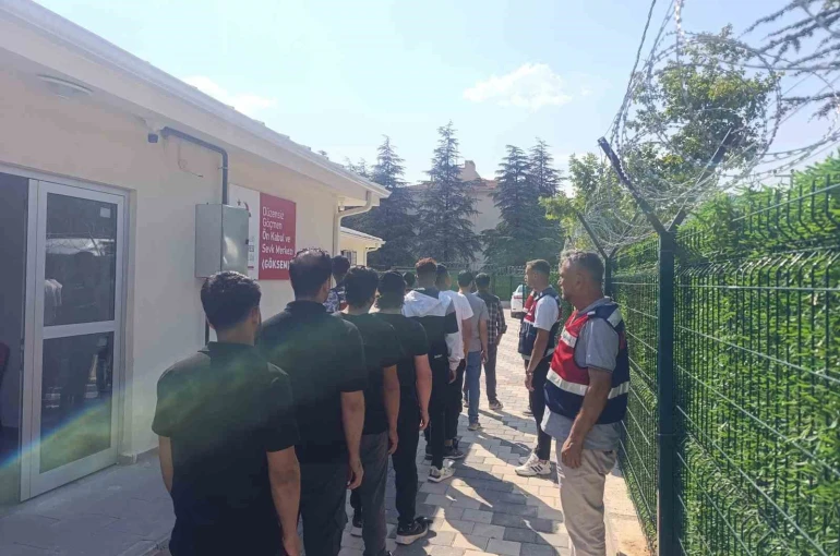 Isparta’da 81 yabancı uyruklu düzensiz göçmen yakalandı