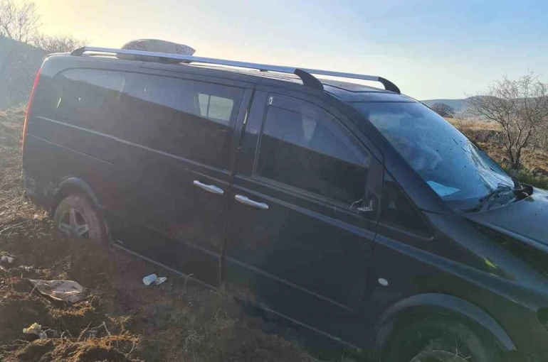 Isparta’da kontrolden çıkan araç şarampole uçtu: 10 yaralı