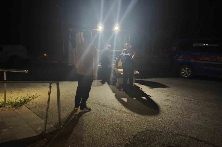 Isparta’da motosiklet devrildi: 16 yaşındaki genç öldü, 1 ağır yaralı 