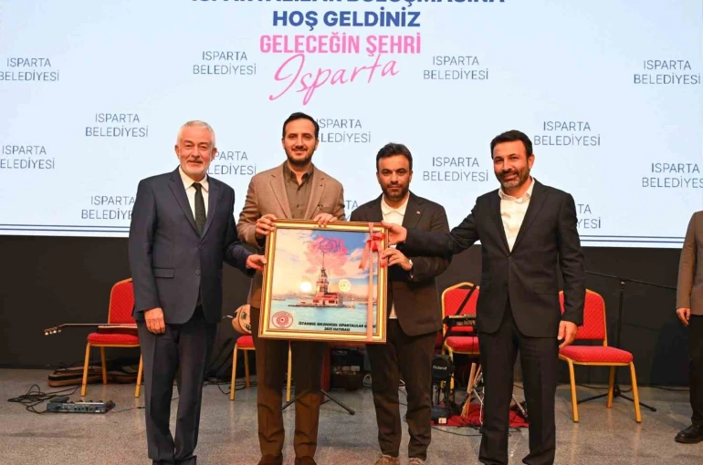Isparta’nın gül kokusu İstanbul’a taşındı