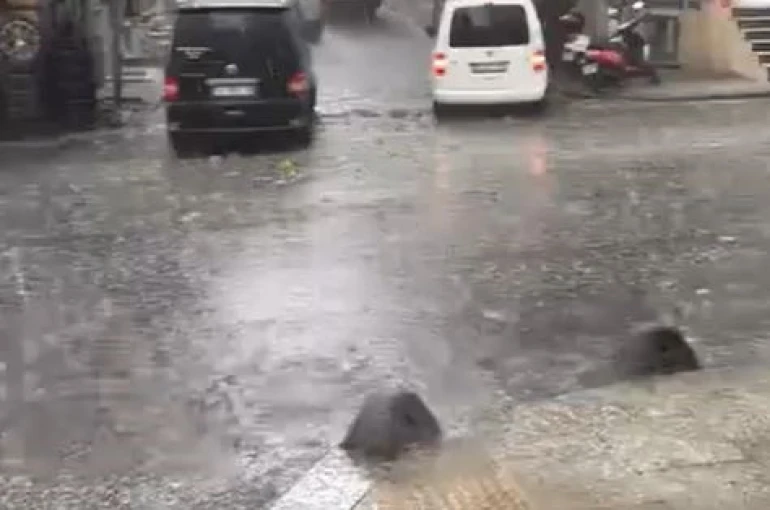İstanbul dolu yağışı etkili oldu 