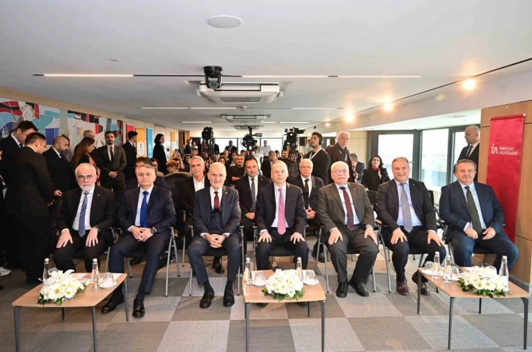İstanbul Ticaret Odası ve İstanbul Ticaret Üniversitesi İhracat Akademisi Projesi için bir araya geldi 