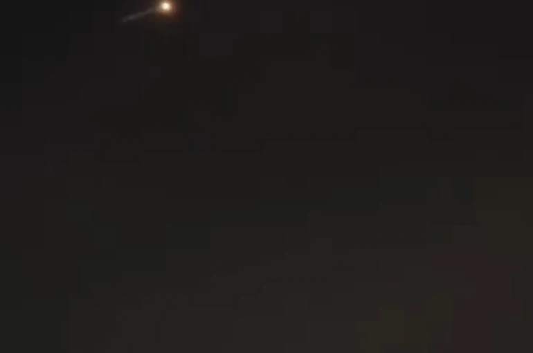 İstanbul’a göktaşı düştü iddiası: Küçükçekmece semalarında görüldü