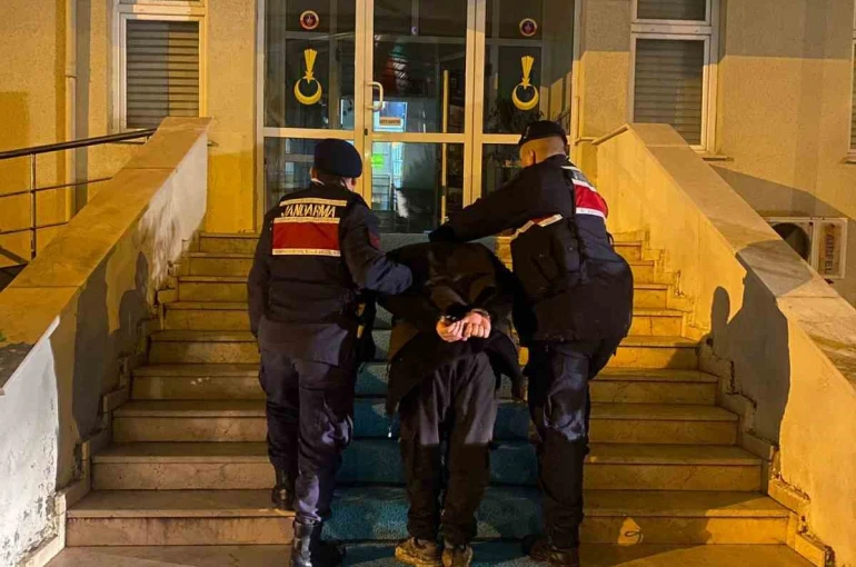 İstanbul’da aranması bulunan DEAŞ’lı işçilerin kaldığı konteynırda yakalandı