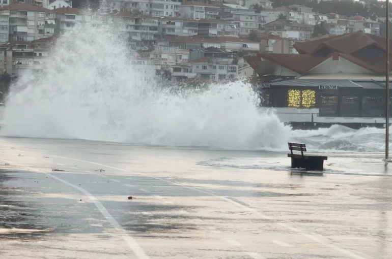 İstanbul’da lodos etkili oluyor 