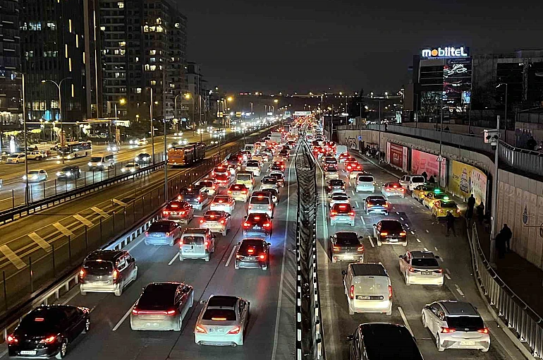 İstanbul’da trafik yoğunluğu yüzde 81’e çıktı 