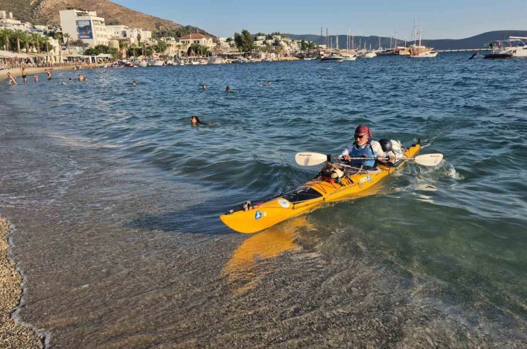 İstanbul’dan 83 gün önce kanoyla yolculuğa çıkmıştı, Bodrum’a ulaştı