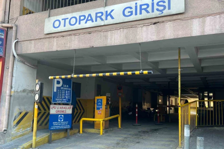 İzmir Büyükşehir’den otopark ücretlerine rekor artış 