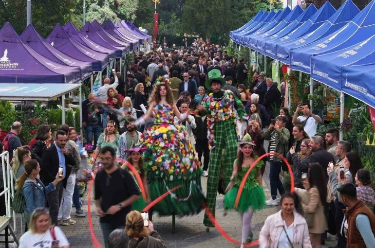 İzmir çiçek gibi açacak 