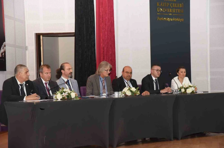 İzmir, iki önemli "Balıkçılık" toplantısına ev sahipliği yaptı 