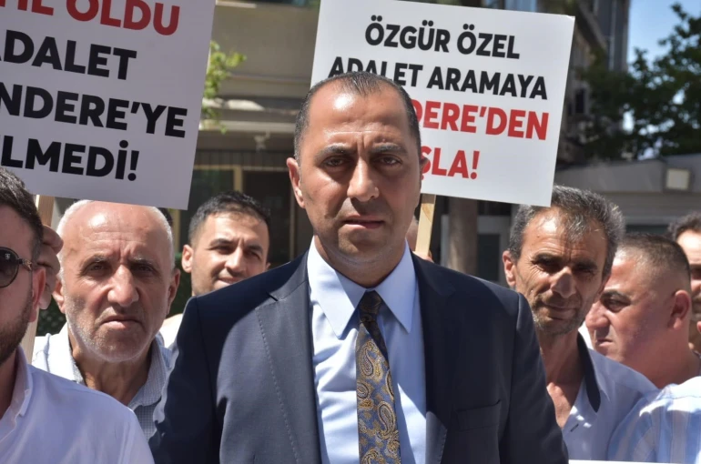 İzmir kentsel dönüşüm mağdurları CHP yönetimine tepki gösterdi 