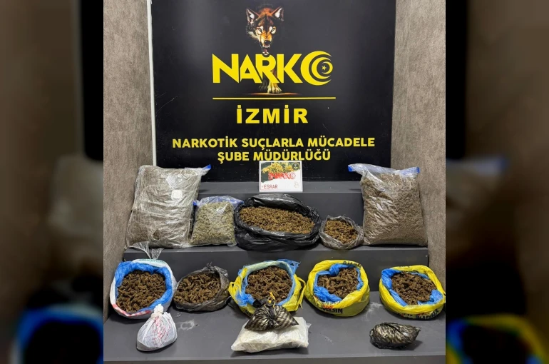 İzmir’de 16 kilo 550 gram esrar ele geçirildi 