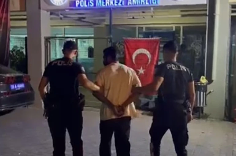 İzmir’de 18 yıl 9 ay hapis cezasıyla aranan firari yakalandı 