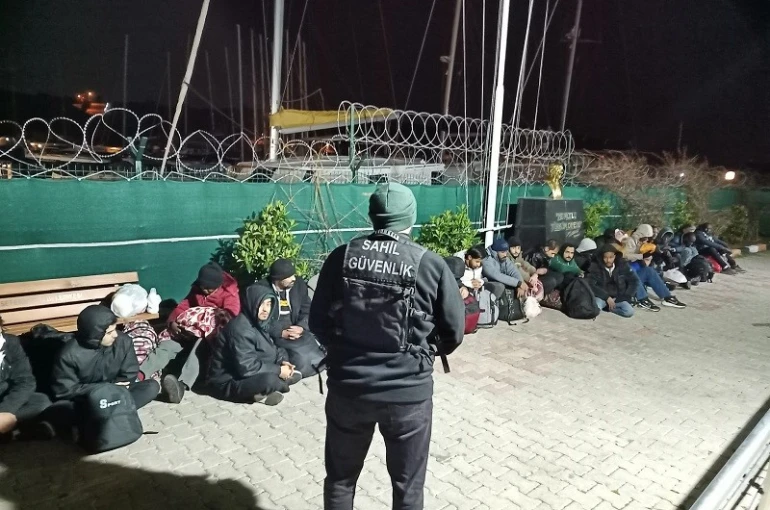 İzmir’de 28 düzensiz göçmen yakalandı 