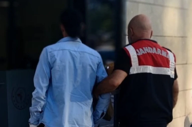 İzmir’de DEAŞ operasyonu: 2 gözaltı